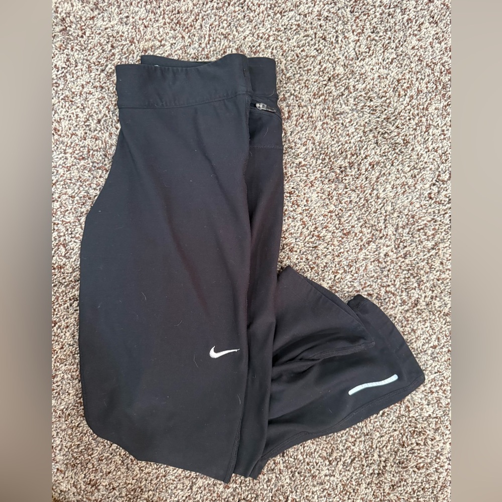 Nike Crop Black Bottoms